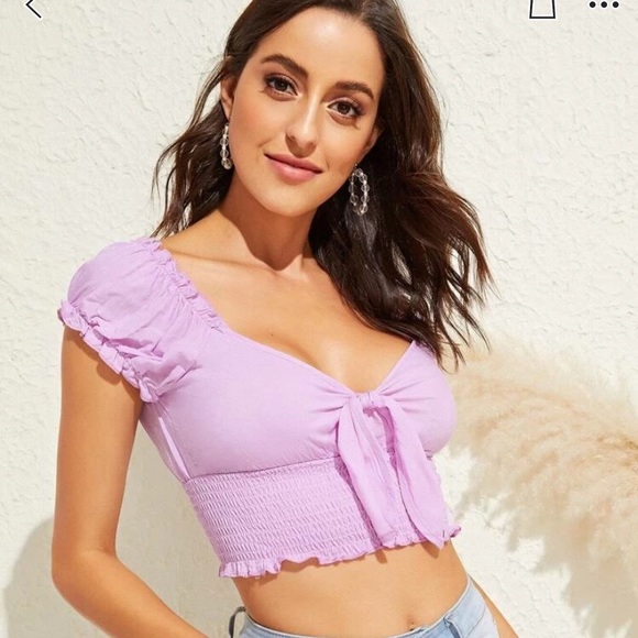 ❌SOLD❌Lavender Puff Sleeve Top - Picture 6 of 9